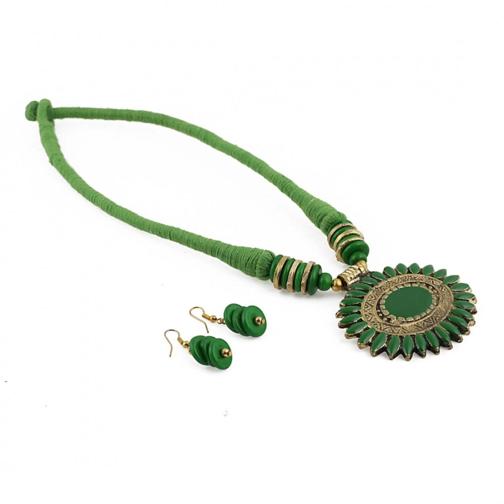 Generic Women's Green Color Designer Tibetan Style Fashion Necklace Set (Color: Green)