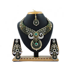 Generic Women's Alloy Necklace set (Green)