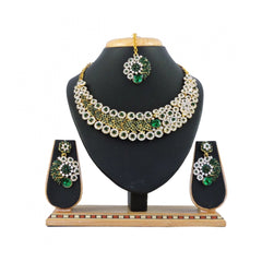 Generic Women's Alloy Necklace set (Green)