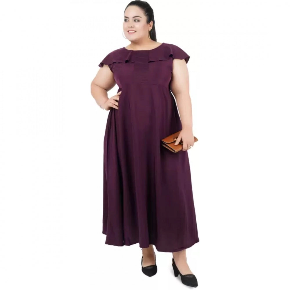 Generisches figurbetontes, ausgestelltes lila Kleid für Damen (Farbe: Lila, Material: Polyester)