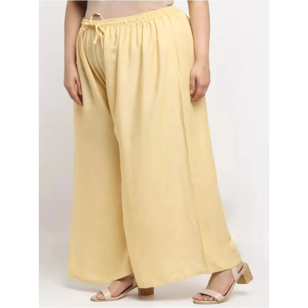 Generische Palazzo-Hose aus Viskose-Rayon mit ausgestelltem Schnitt für Damen in Übergröße (Gold)