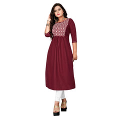 Generisches Damen-Kurti mit geradem Bein und Baumwollstickerei (Kastanienbraun)