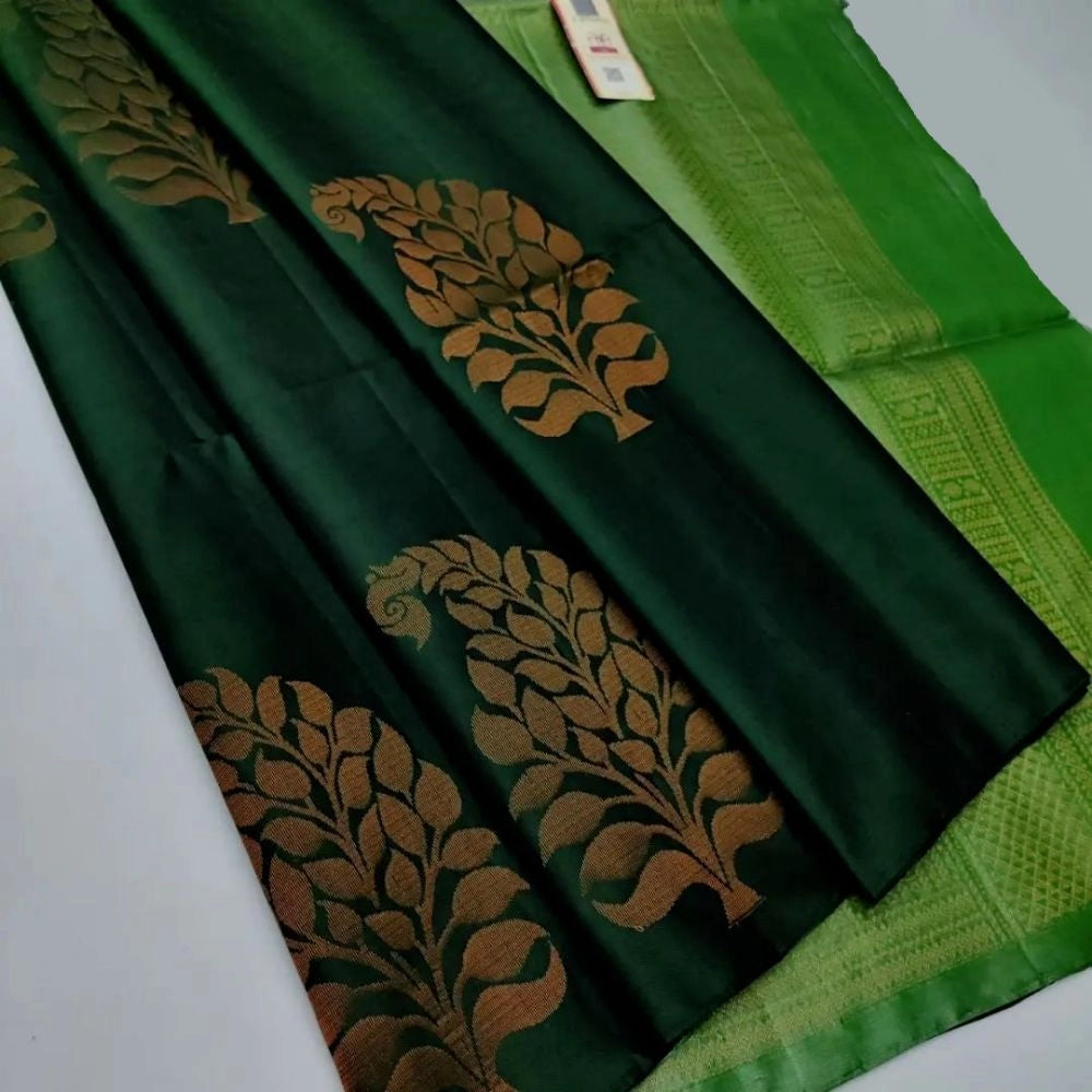 Generic Women's Borderless Kanjivaram Silk Sarees With Unstitched Blouse (Green)