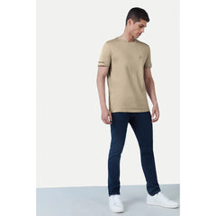 Generisches Herren-T-Shirt aus legerem, halbarmigem, einfarbigem Polyester mit Rundhalsausschnitt (Beige)