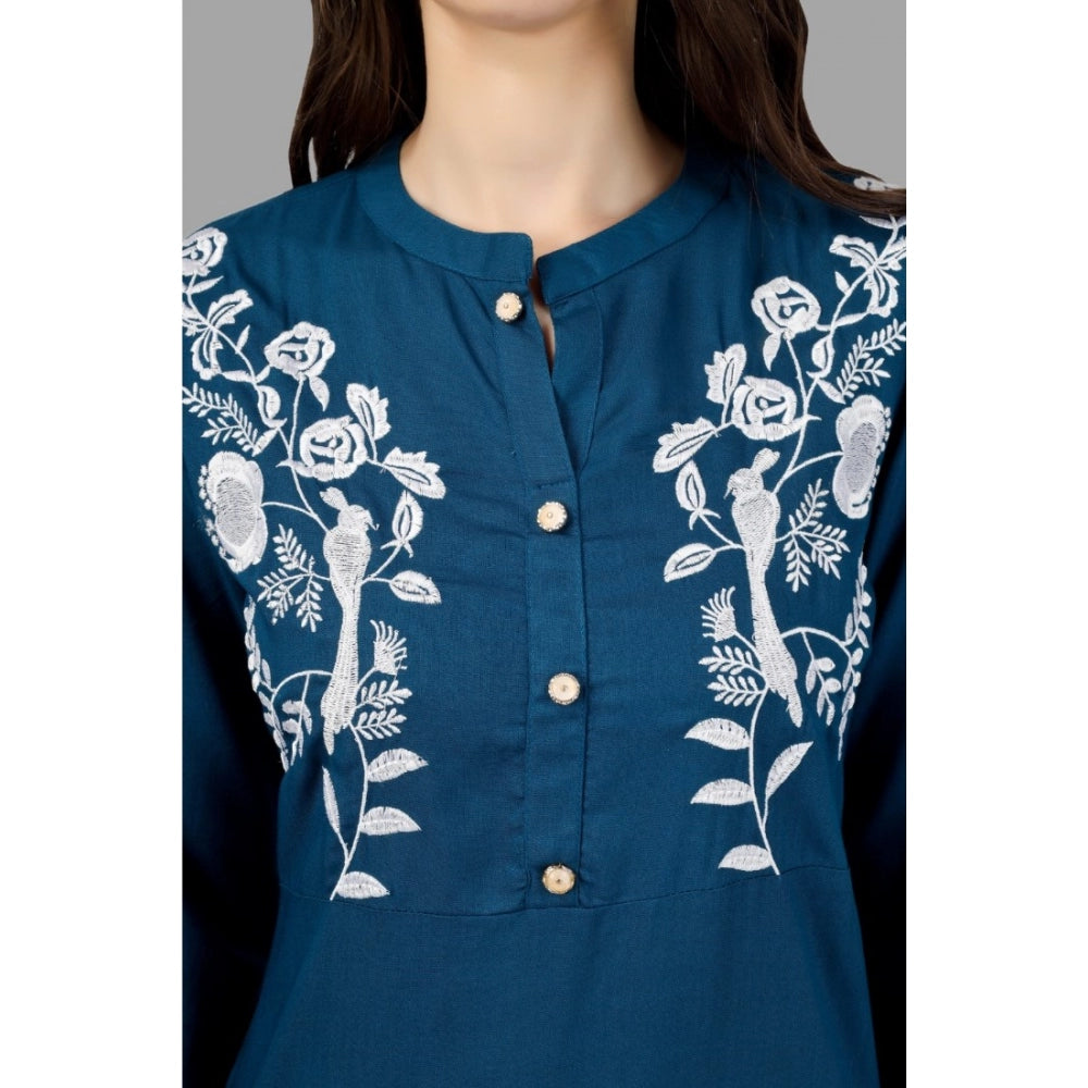 Besticktes, wadenlanges Kurti aus Viskose für Damen (Hellblau)