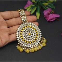 Generic Women's Yellow Color Mirror Work Maang Tikka