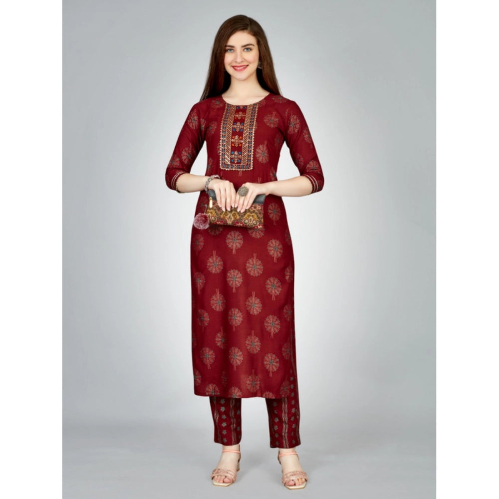 Generic Women's Casual 3-4 th Sleeve Embroidery Rayon Kurti Pant Set (Maroon)