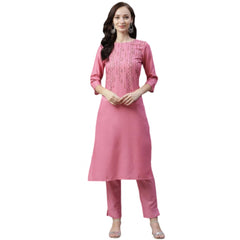 Generisches Damen-Set aus lässigem Kurti und Hose mit 3–4-Ärmeln und Blumenmuster aus Viskose (Pink)