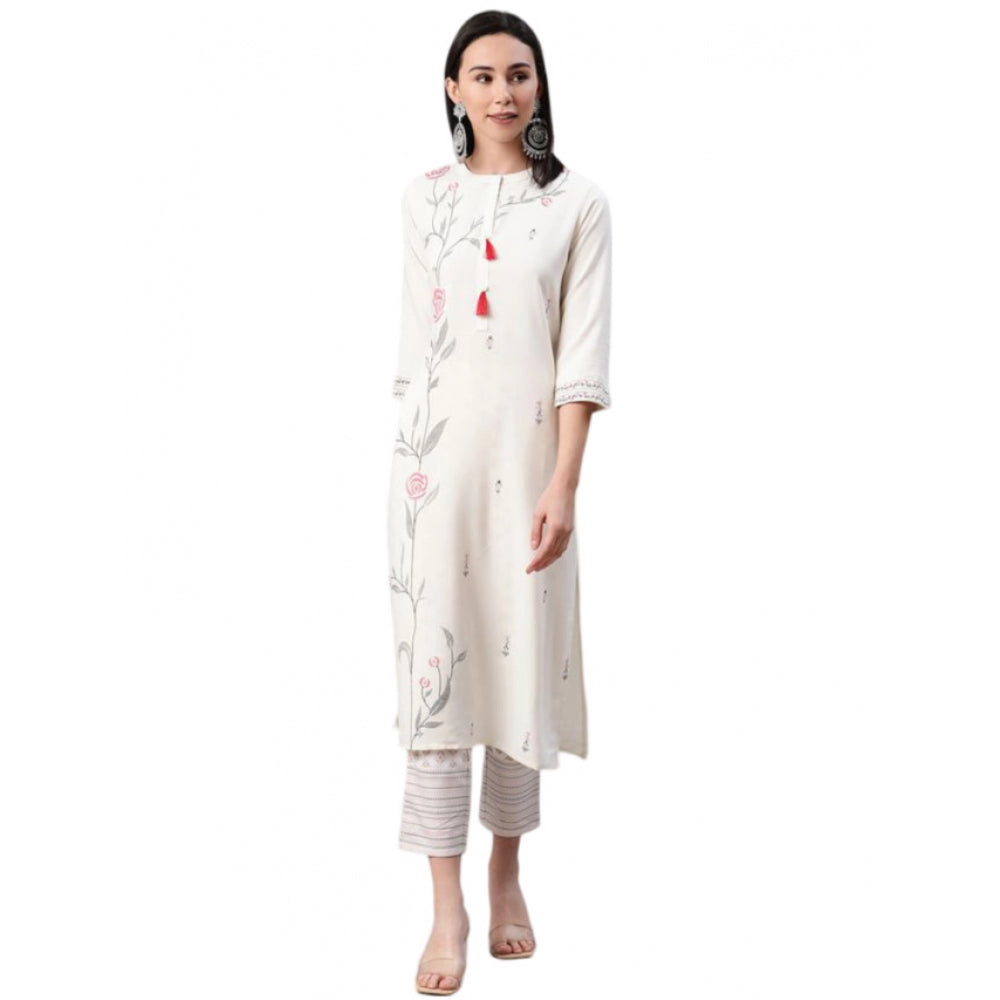 Generisches Damen-Set aus lässigem Kurti und Hose mit 3–4-Ärmeln und Blumenmuster aus Viskose (Creme)