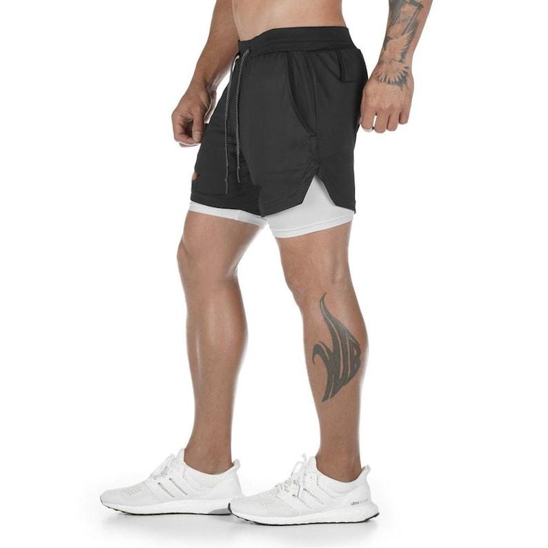 2-in-1-Laufshorts mit integrierter Baselayer-Hosentasche