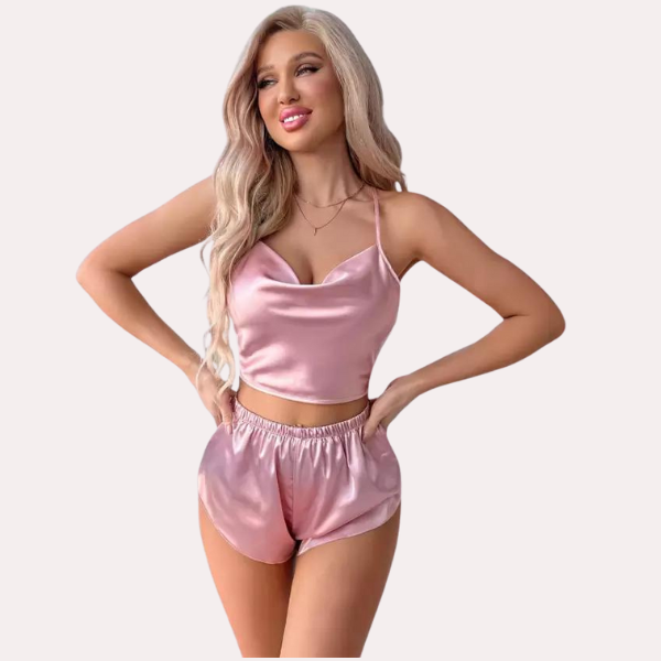 Luxuriöses Set aus Seiden-Camisole und Shorts